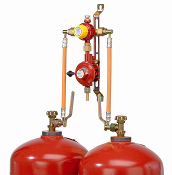 Installation kit for 2 LPG gas cylinders