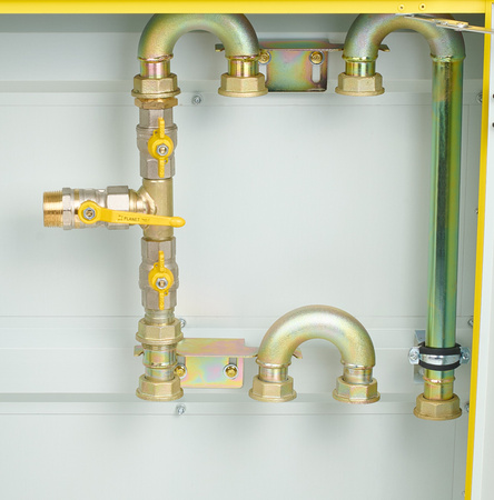 Gas pressure reducing and measuring point (MRS) for 2 gas meters, made of laminate, yellow 670x870x250